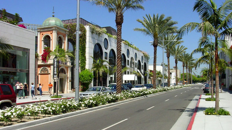 Rodea Drive Shopping in Los Angeles
